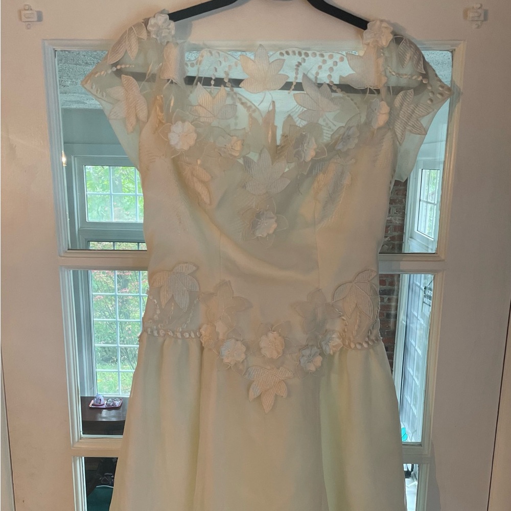 Gorgeous lace wedding dress bridal gown 6 with chapel train